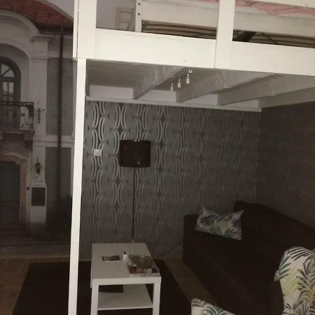 Lovag Apartman Budapeste Exterior foto