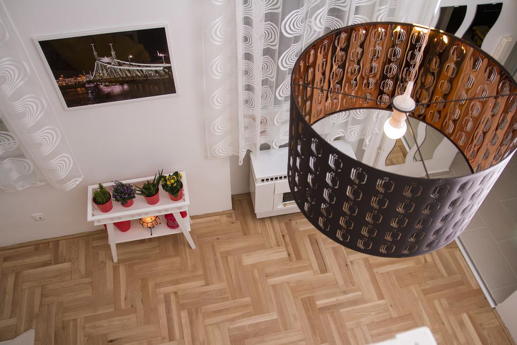 Lovag Apartman Budapeste Exterior foto