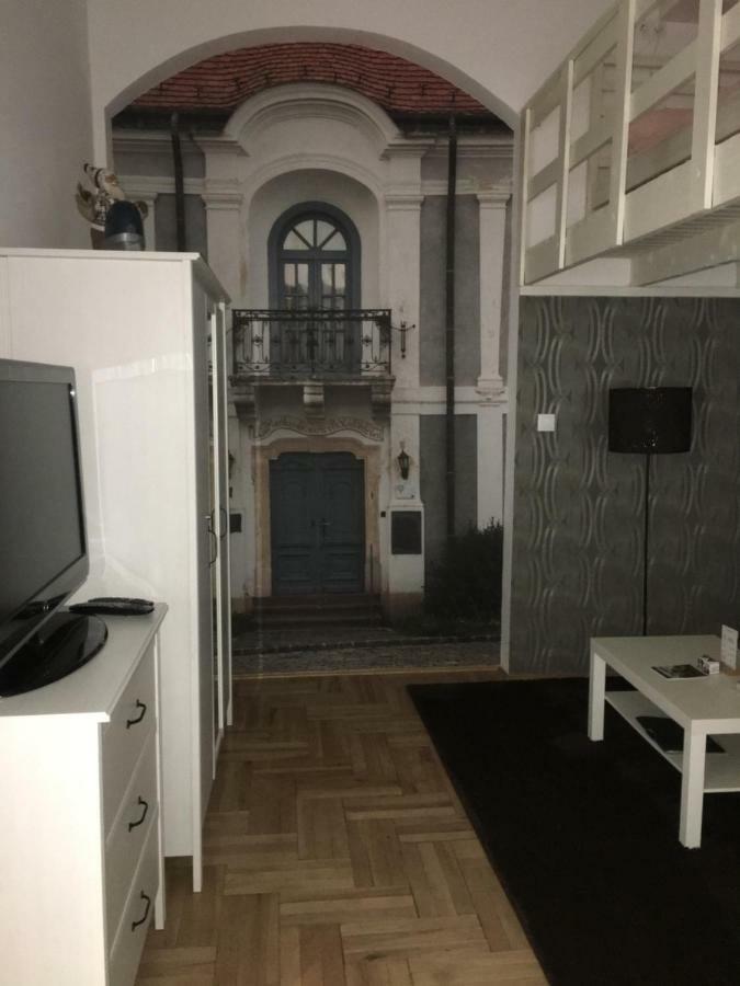 Lovag Apartman Budapeste Exterior foto